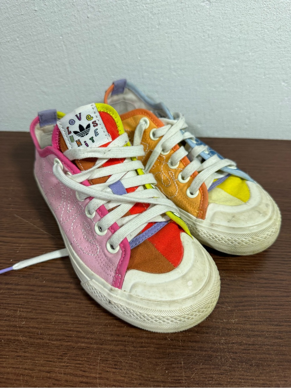 ADIDAS Love Unites Shoes Sz 4 Nizza Pride
